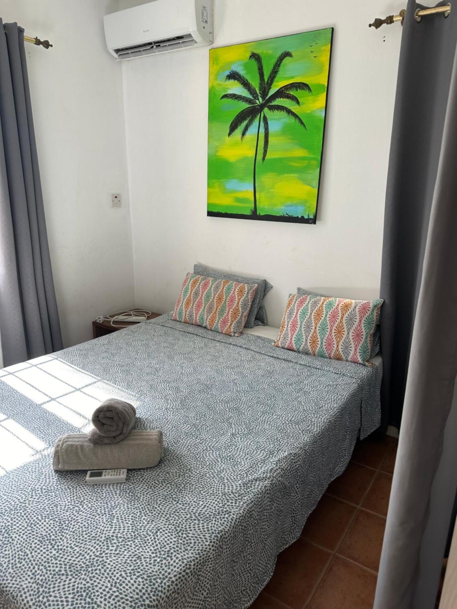 Beachfront Villa In A Beautiful And Secured Complex Flic en Flac Номер фото