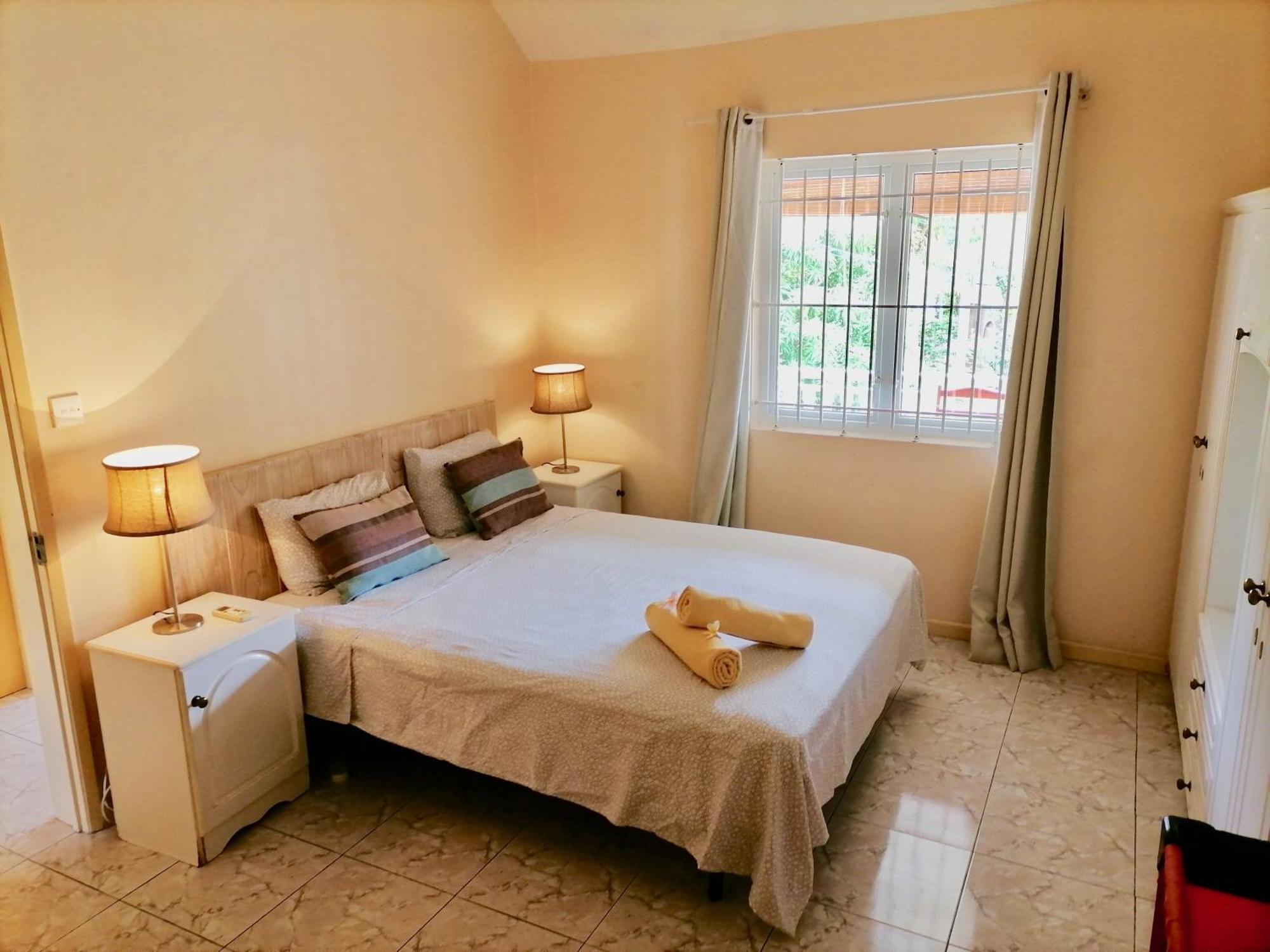 Beachfront Villa In A Beautiful And Secured Complex Flic en Flac Экстерьер фото